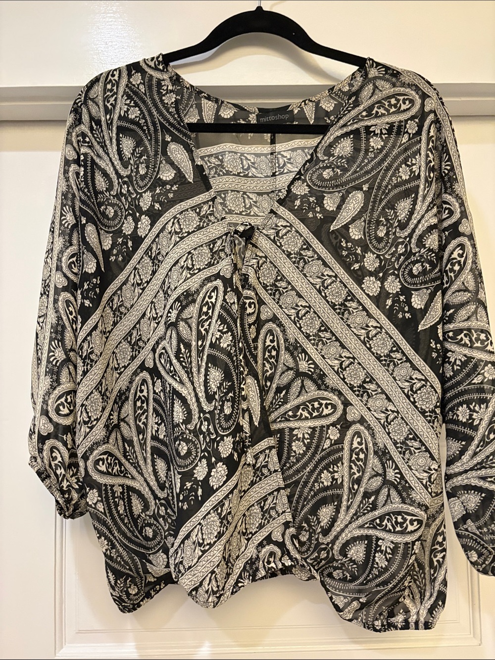 mittoshop Black & White Paisley V-Neck Tunic